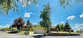4210 Highland Way, Klamath Falls, OR 97603