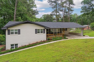 2432 Kelly Lake Dr, Decatur, GA 30032
