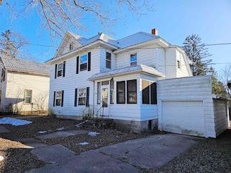 103 Bridge St, Wonewoc, WI 53968