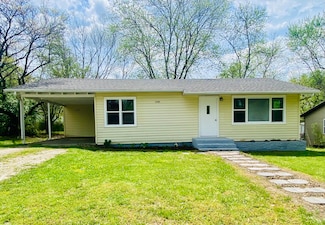 1420 W 5th St, West Plains, MO 65775