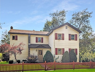 39501 Centerville Rd, Centerville, PA 16404