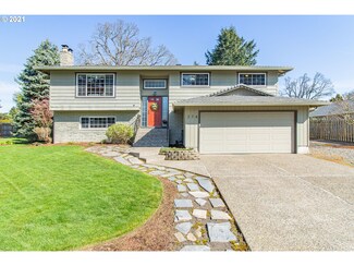 274 Amanda Ct, Oregon City, OR 97045