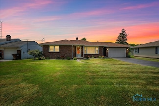 322 Bierley Ave, Pemberville, OH 43450