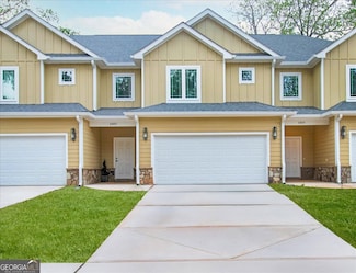 6880 Robinson St, Lithonia, GA 30058