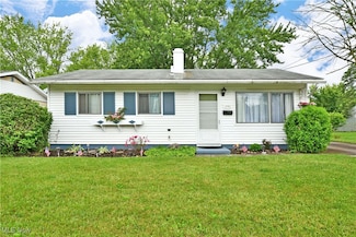 1792 Front St SW, Warren, OH 44485