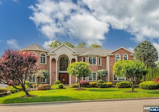 62 Johnson Ave, Englewood Cliffs, NJ 07632