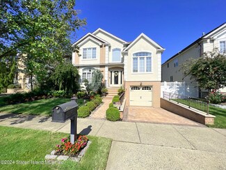57 Everett Ave, Staten Island, NY 10309