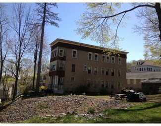 105 - 109 Payson St, Fitchburg, MA 01420