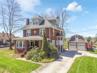 949 Miller Picking Rd, Davidsville, PA 15928