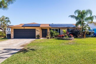 2401 66th Ave S, Saint Petersburg, FL 33712