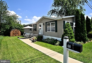 68 Harrison Dr, Fairless Hills, PA 19030