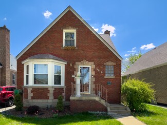 3919 W 83rd Place, Chicago, IL 60652