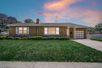 8844 Mango Ave, Morton Grove, IL 60053