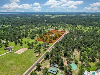 25660 Crocket Rd, Waller, TX 77484