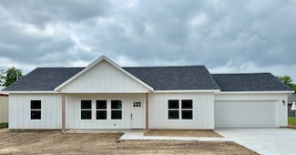 104 Magnolia St, Lone Oak, TX 75453