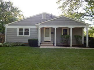 1801 Fenwick Ct, Schaumburg, IL 60194