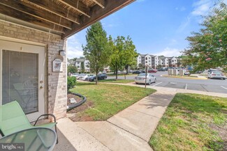 9552 Cannoneer Ct Unit 204, Manassas, VA 20110