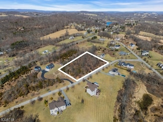 24 Sterling Dr, Sussex, NJ 07461