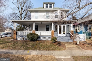 300 Vine St, Delanco, NJ 08075