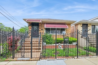 5515 S Oakley Ave, Chicago, IL 60636