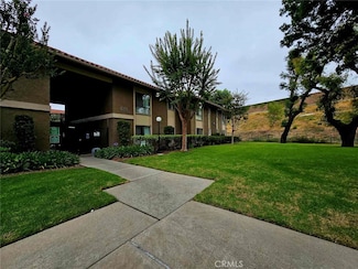 611 S La Veta Park Cir Unit 228, Orange, CA 92868