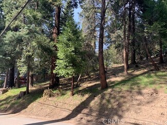 24895 Felsen Dr, Crestline, CA 92325