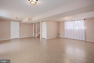 3 Dakin Ct, Parkville, MD 21234