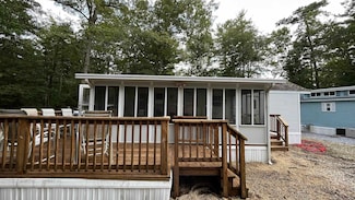 135 Thompson Ln, Egg Harbor Township, NJ 08234