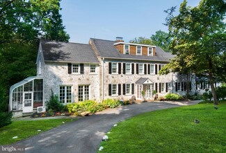 860 Mount Moro Rd, Villanova, PA 19085