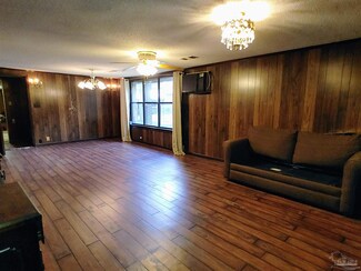 609 Hwy 17, Silas, AL 36919