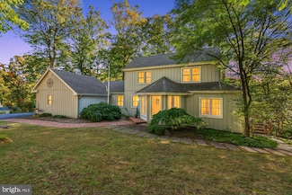 4 Hickory Ln, Chadds Ford, PA 19317