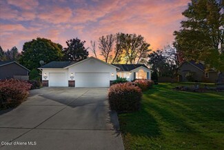 8488 N Maple St, Hayden, ID 83835