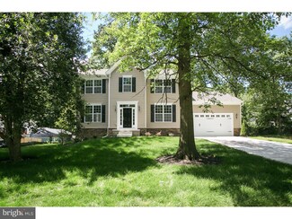 15 Harding Ave, Moorestown, NJ 08057