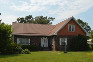 20426 Ibex Rd, Neosho, MO 64850