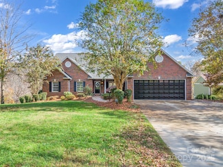271 Lockhard Cir, Troutman, NC 28166