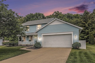 4896 Cedar Crest Ct NE, Grand Rapids, MI 49525