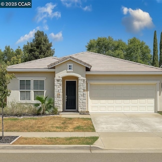 3424 Molokai Rd, West Sacramento, CA 95691
