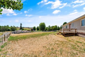 14691 Wide Hollow Rd, Yakima, WA 98908