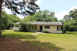 721 Main St, Gladewater, TX 75647