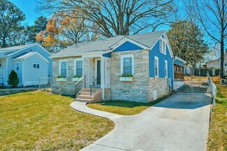227 N Roberson St, Chapel Hill, NC 27516