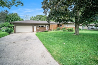 55 E Lewis Ave, Milan, MI 48160