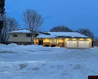 1686 210th Ave, Fairmont, MN 56031