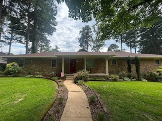 1221 Bluebird Hill Dr, Magnolia, AR 71753