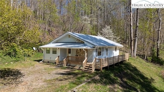 5381 N Carolina 197, Burnsville, NC 28714