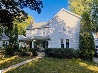 319 S Arnold St, Mount Pleasant, MI 48858