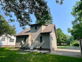 608 2nd St S, Cold Spring, MN 56320