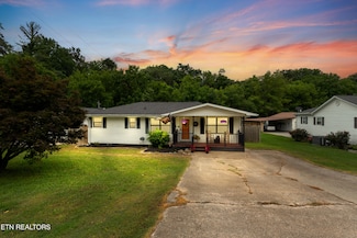 2390 Wildwood Rd, Maryville, TN 37804