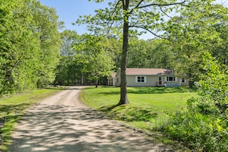 38 Village Valley Rd, Nobleboro, ME 04555