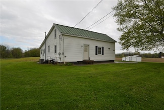 5267 Ontario Center Rd, Walworth, NY 14568