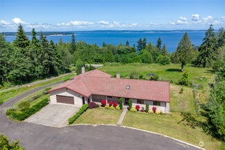 4370 Oak Bay Rd, Port Ludlow, WA 98365